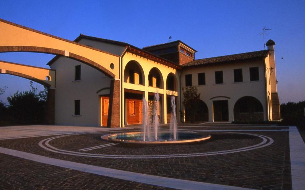 Agriturismo Due Torri Montebelluna Exterior foto