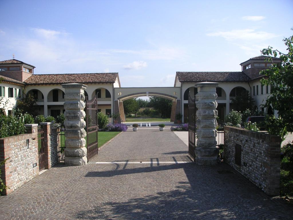 Agriturismo Due Torri Montebelluna Habitación foto