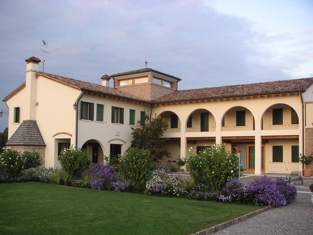 Agriturismo Due Torri Montebelluna Exterior foto