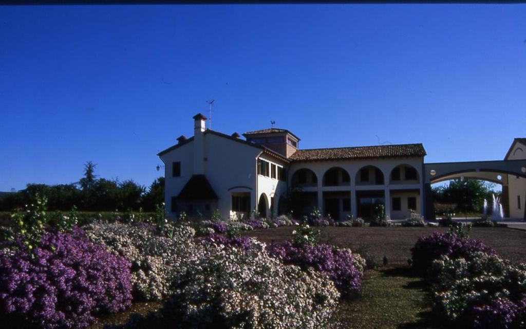 Agriturismo Due Torri Montebelluna Exterior foto